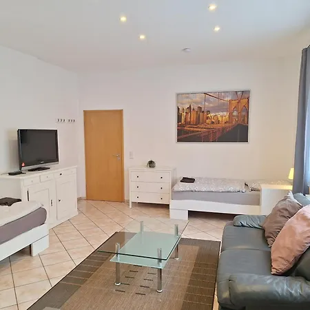 Monteurswohnung Am Wasserturm Homestay szállás *