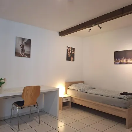 홈스테이 Monteurswohnung Am Wasserturm 보름스